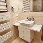 Nika, Apartman *