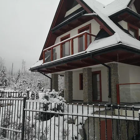 Nika, Apartament