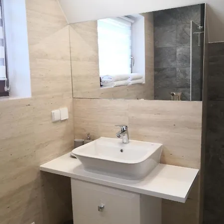 Apartament Nika, *