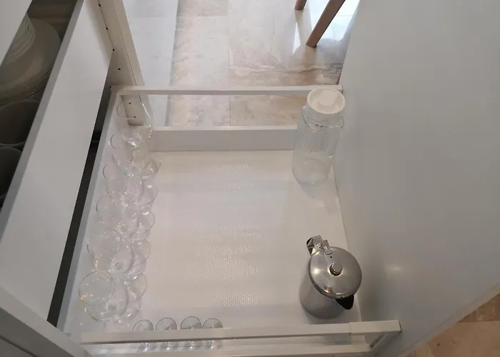 Nika, زاكوباني