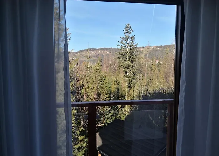 Nika, * زاكوباني