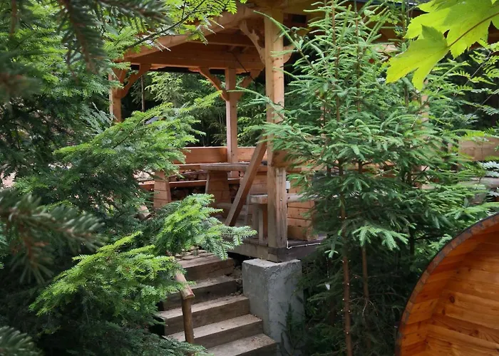 شقة Nika, زاكوباني